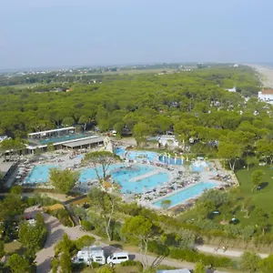 **** Campingplatz Victoria Mobilehome In Village Mediterraneo Italien