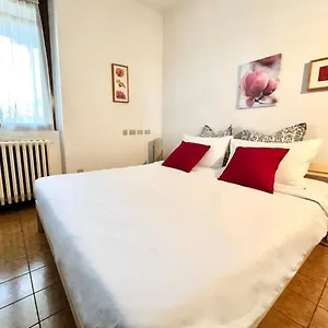  Apartment Green Apartment Italien